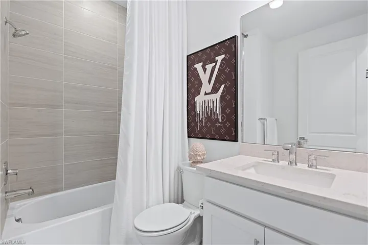 20549  Pebble Glen  DR, Estero, FL 33928