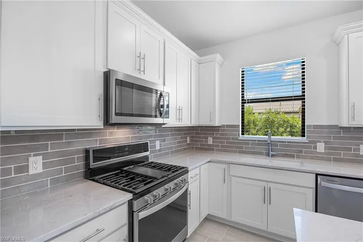 20549 Pebble Glen Dr, Estero, Florida 33928