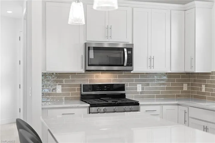 20549 Pebble Glen Dr, Estero, Florida 33928