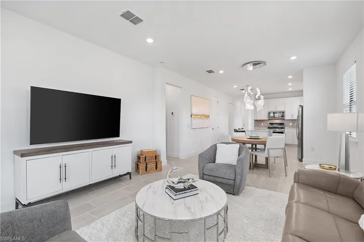 20549 Pebble Glen Dr, Estero, Florida 33928