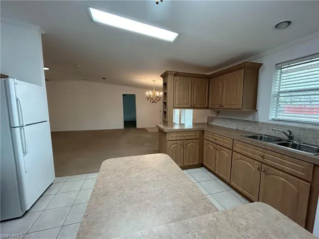 3077  Longview  LN, North Fort Myers, FL 33917