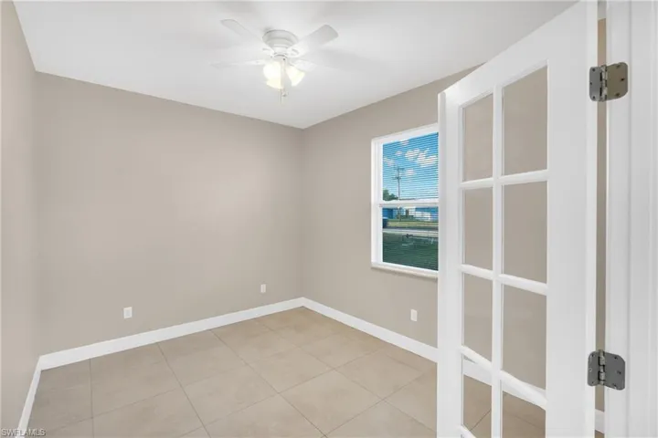 1133 Sw Trafalgar Pkwy, Cape Coral, Florida 33991