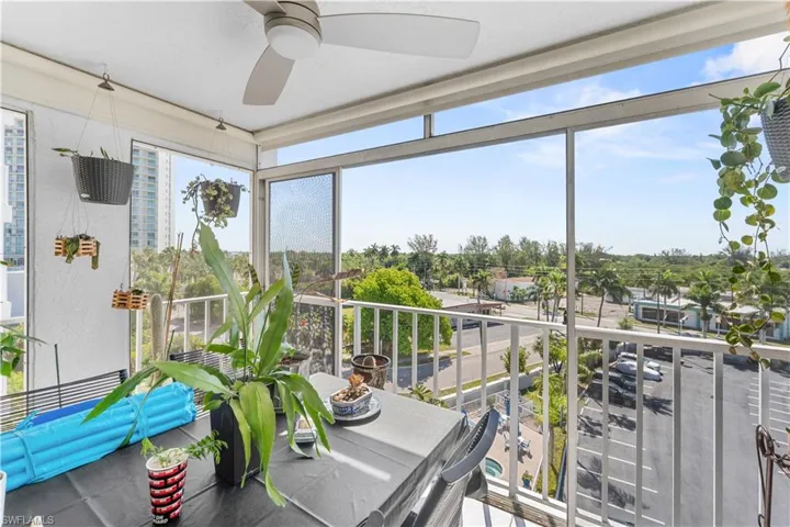 2885  Palm Beach  BLVD, Fort Myers, FL 33916