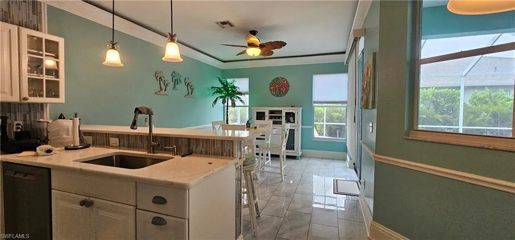 520 Crossfield Cir, Naples, Florida 34104