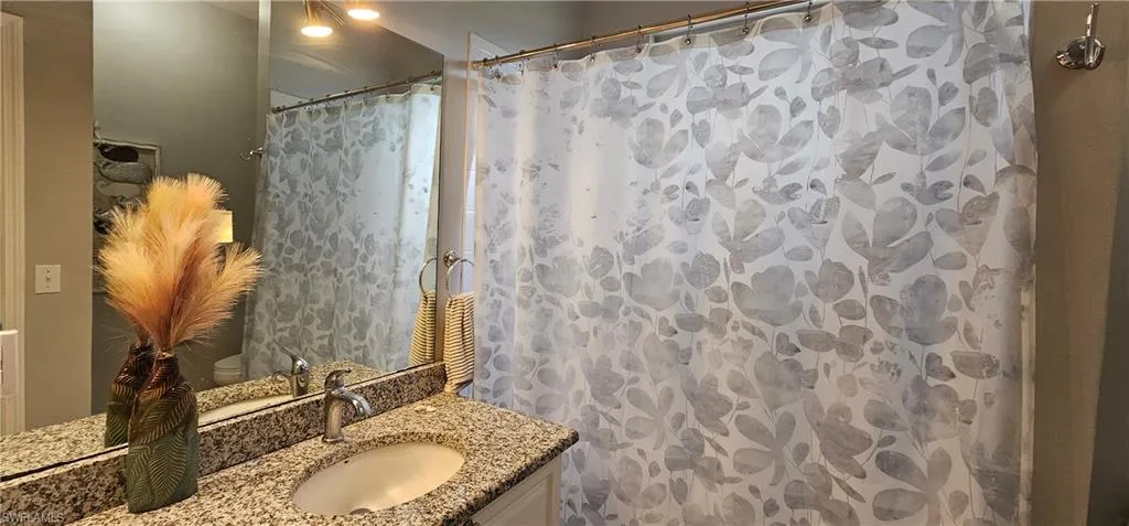 520 Crossfield Cir, Naples, Florida 34104
