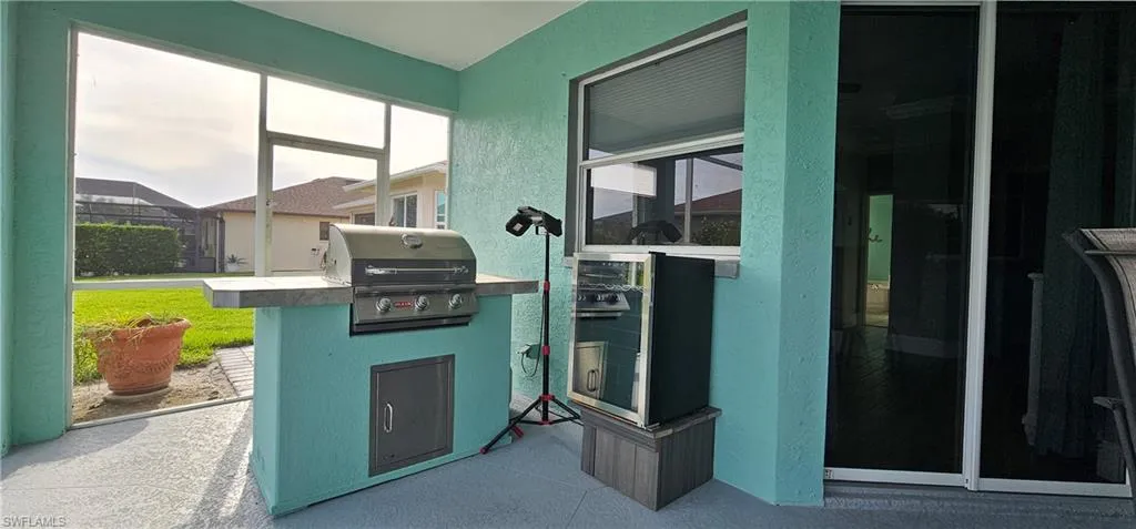 520 Crossfield Cir, Naples, Florida 34104