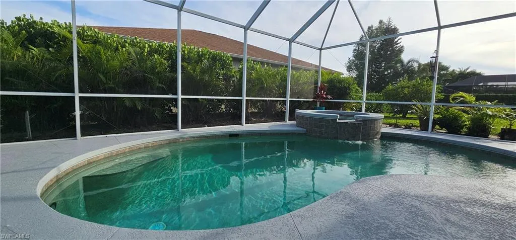 520 Crossfield Cir, Naples, Florida 34104