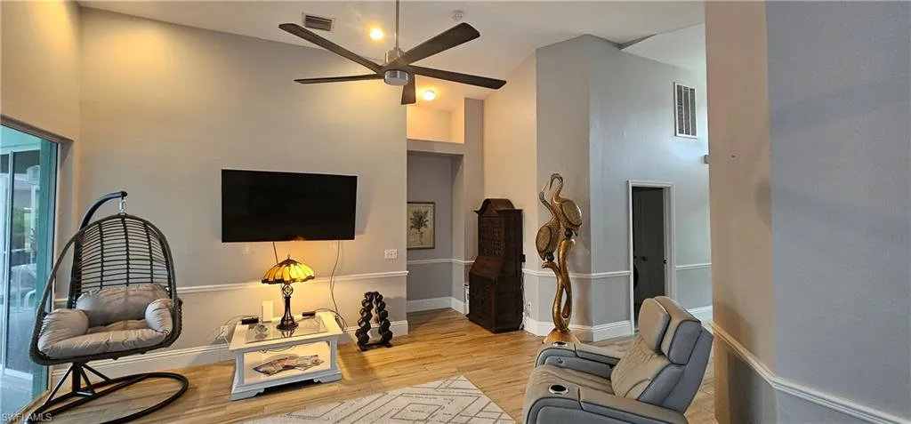 520 Crossfield Cir, Naples, Florida 34104