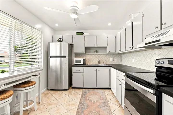 550 Teryl Rd 2302, Naples, Florida 34112