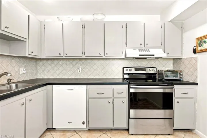 550 Teryl Rd 2302, Naples, Florida 34112