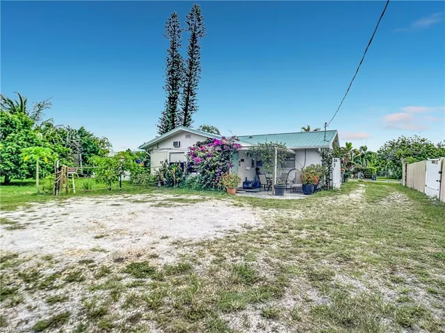 18568 Flamingo Rd, Fort Myers, Florida 33967