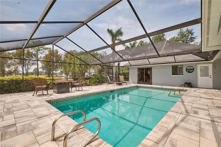 Relax poolside