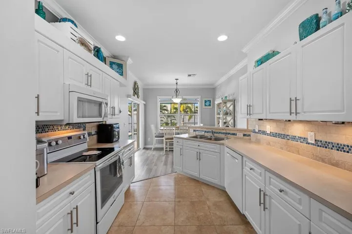 337 NE 20th  TER, Cape Coral, FL 33909