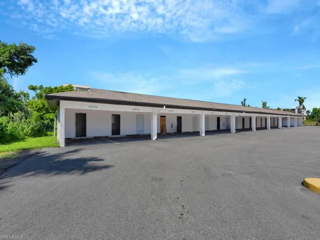 3490 N Key  DR, North Fort Myers, FL 33903