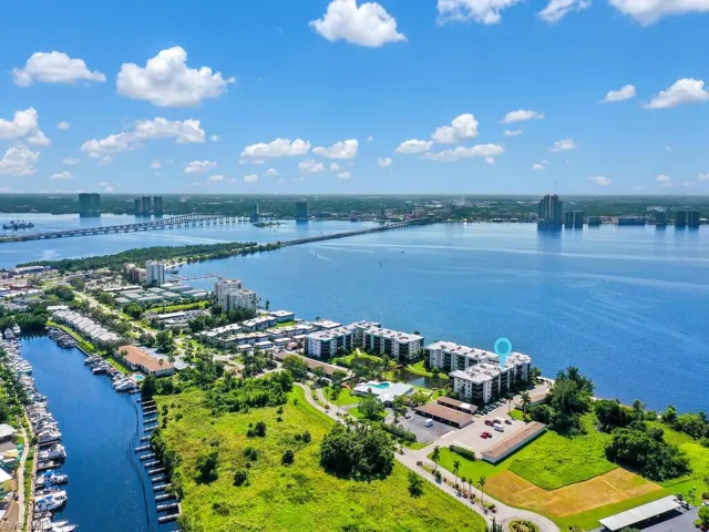 3490 N Key  DR, North Fort Myers, FL 33903