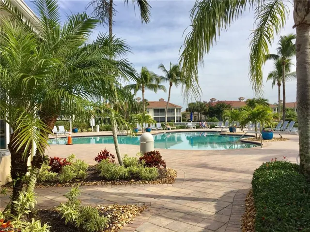 3017  Driftwood  WAY, Naples, FL 34109