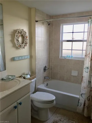 3017  Driftwood  WAY, Naples, FL 34109