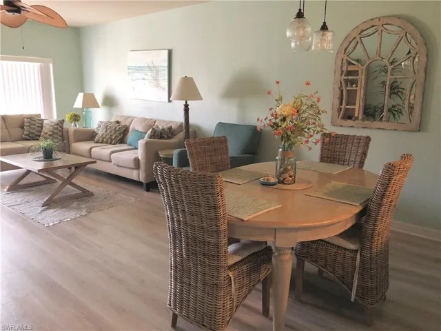 3017  Driftwood  WAY, Naples, FL 34109
