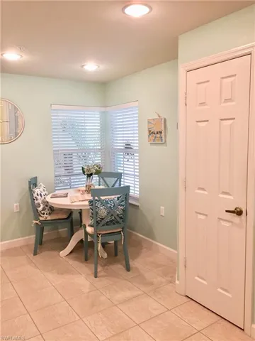 3017  Driftwood  WAY, Naples, FL 34109