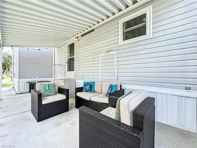 View of patio / terrace featuring an outdoor living space