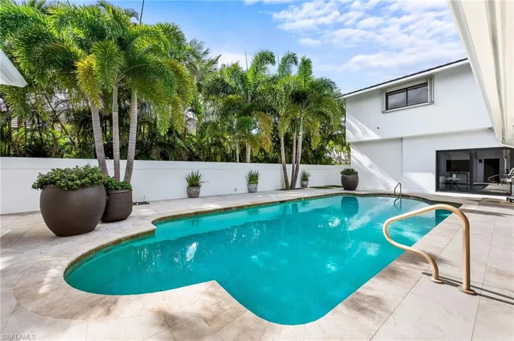 salt water pool