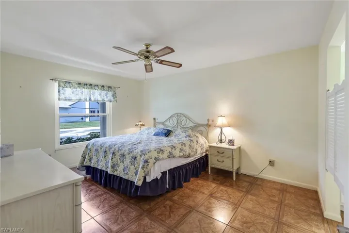 Bedroom with ceiling fan