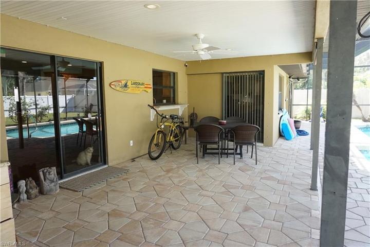 Spacious lanai
