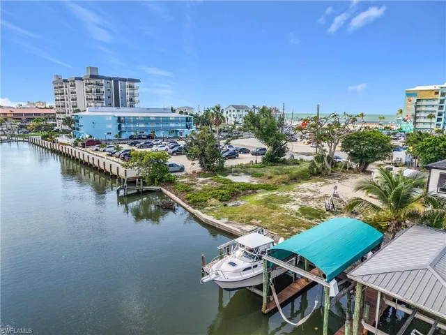 1339 Santos Rd, Fort Myers Beach, Florida 33931