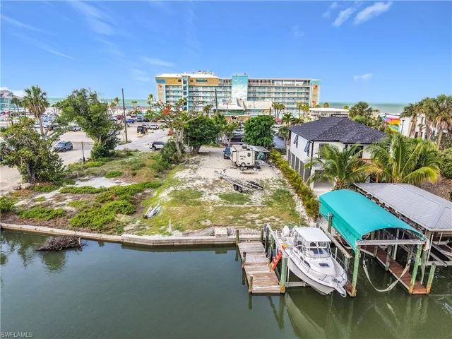1339 Santos Rd, Fort Myers Beach, Florida 33931