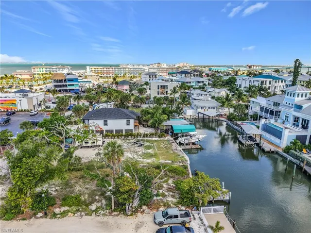 1339 Santos Rd, Fort Myers Beach, Florida 33931