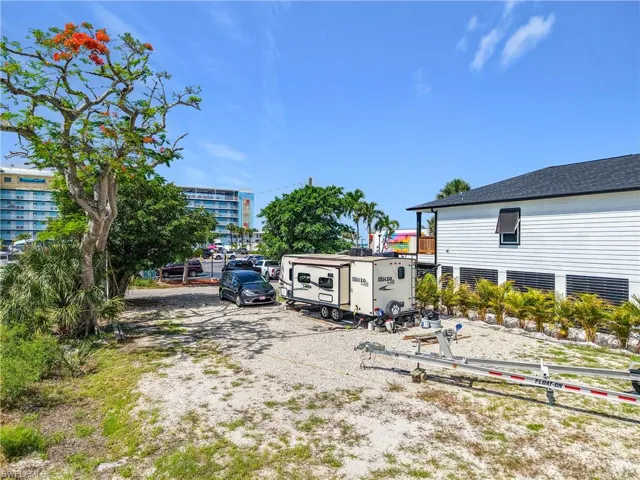 1339 Santos Rd, Fort Myers Beach, Florida 33931