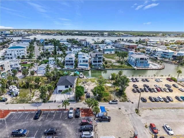 1339 Santos Rd, Fort Myers Beach, Florida 33931