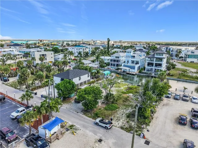 1339 Santos Rd, Fort Myers Beach, Florida 33931