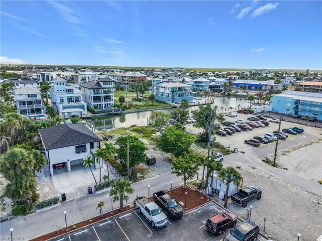 1339 Santos Rd, Fort Myers Beach, Florida 33931