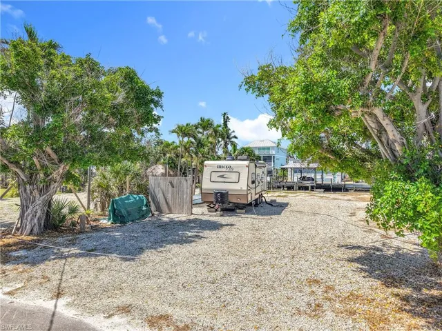 1339 Santos Rd, Fort Myers Beach, Florida 33931
