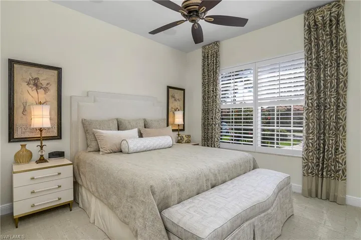 Guest bedroom