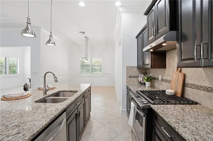 9436 Whooping Crane Way, Naples, Florida 34120