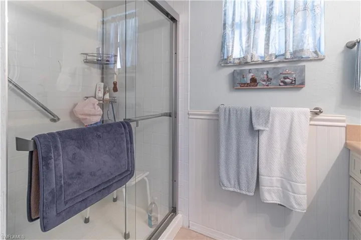 1828 Pine Valley Dr 216, Fort Myers, Florida 33907