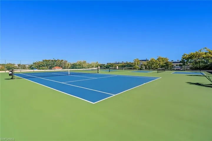 410  Bayfront  PL, Naples, FL 34102