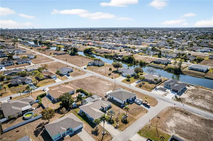 919 Nw 6th Pl, Cape Coral, Florida 33993