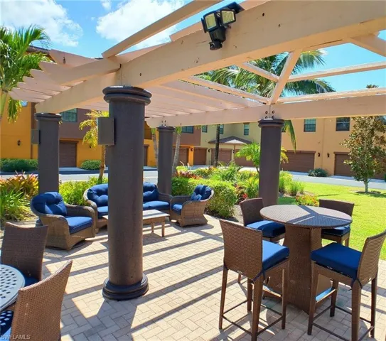 9055  Capistrano N ST, Naples, FL 34113