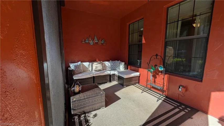 9055  Capistrano N ST, Naples, FL 34113