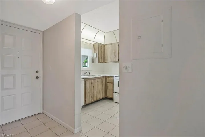 4306 27th Ct Sw 102, Naples, Florida 34116
