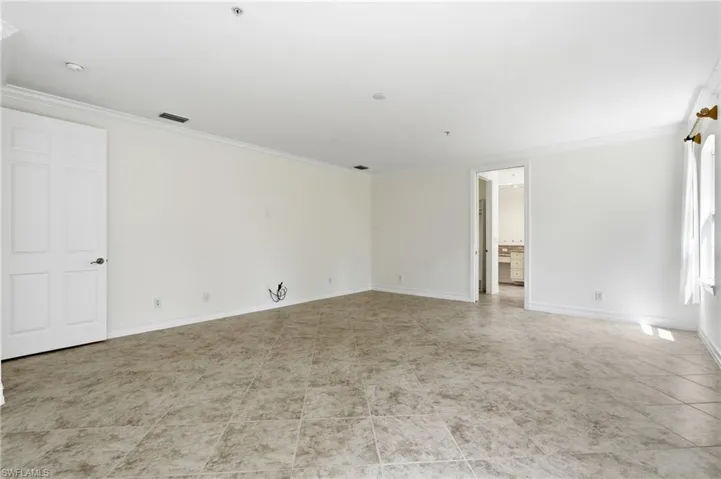 2886 Castillo Ct 101, Naples, Florida 34109