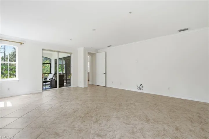 2886 Castillo Ct 101, Naples, Florida 34109