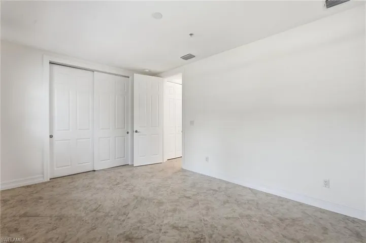 2886 Castillo Ct 101, Naples, Florida 34109
