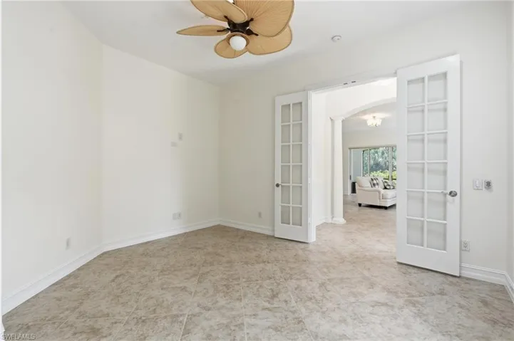 2886 Castillo Ct 101, Naples, Florida 34109
