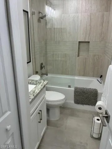 16126 Kelly Woods Dr, Fort Myers, Florida 33908