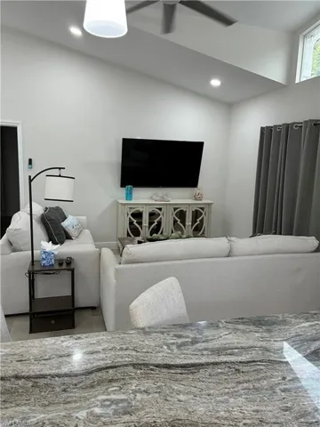16126 Kelly Woods Dr, Fort Myers, Florida 33908