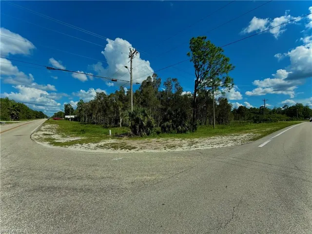 1001/1003 Homestead Rd S, Lehigh Acres, Florida 33974